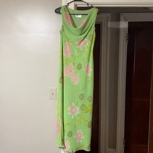 Beautiful floor length summer dress.